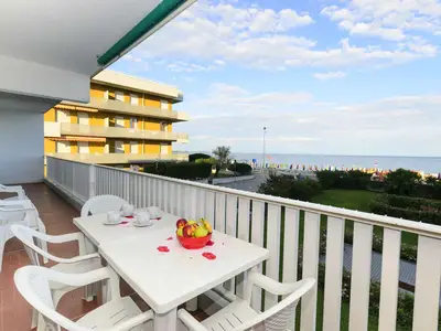 Ferienwohnung für 10 Personen (80 m²) in Lignano 2/10