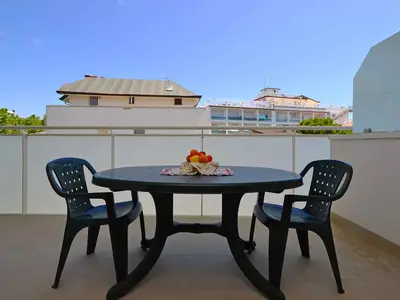 Ferienwohnung für 3 Personen (30 m²) in Lignano 2/10