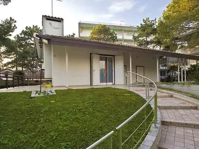 Ferienwohnung für 9 Personen (1 m²) in Lignano Sabbiadoro 1/10