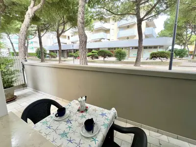 Ferienwohnung für 8 Personen (70 m²) in Lignano 2/10
