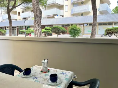 Ferienwohnung für 8 Personen (70 m²) in Lignano 6/10