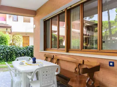 Ferienwohnung für 7 Personen (55 m²) in Lignano 6/10