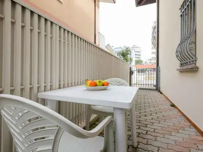 Ferienwohnung für 5 Personen (35 m²) in Lignano 3/10