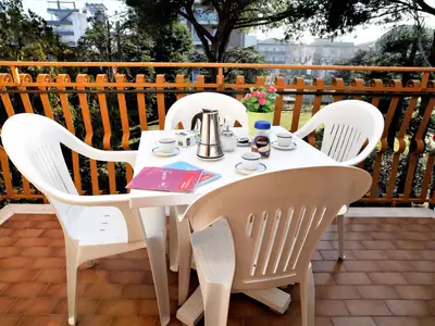 Ferienwohnung für 5 Personen (25 m²) in Lignano 3/10