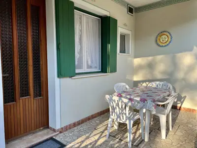 Ferienwohnung für 4 Personen (40 m²) in Lignano Sabbiadoro 3/10