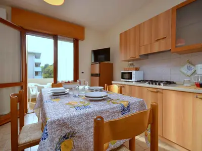 Ferienwohnung für 5 Personen (35 m²) in Lignano 8/10