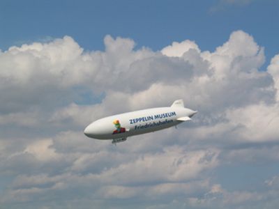 Zeppelin über Lindau