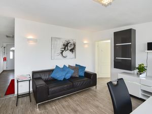 18926142-Ferienwohnung-4-Lindau-300x225-5