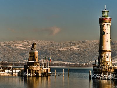 Lindau Löwe und Leuchtturm im Winter