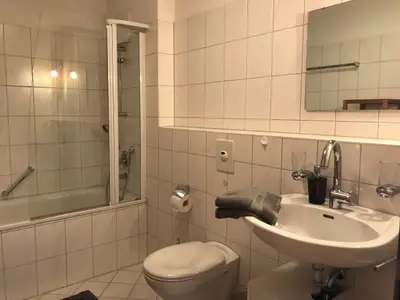 Badezimmer 1