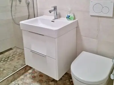 Badezimmer 1