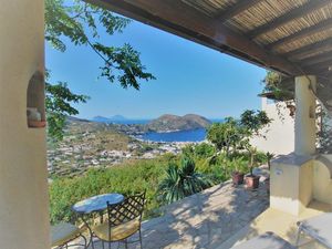 400662-Ferienwohnung-4-Lipari-300x225-0