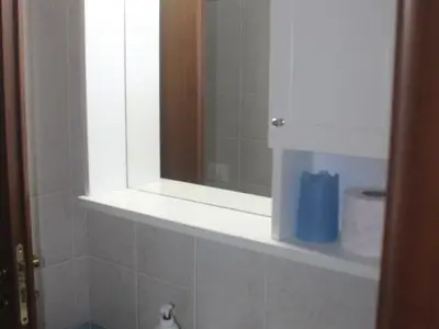 Badezimmer mit Dusche