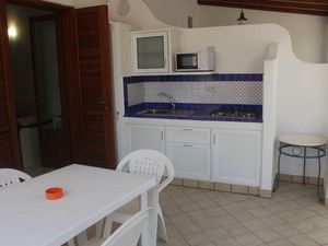 23516758-Ferienwohnung-2-Lipari-300x225-1