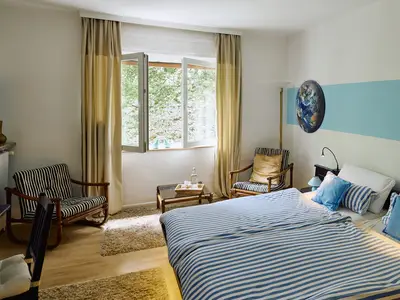 Das blaue Comfort-Doppelzimmer im Haus Tourneur in Lippetal
