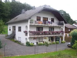 Ferienwohnung für 6 Personen (100 m²) in Lirstal