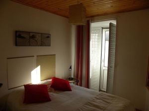 22437665-Ferienwohnung-4-Lissabon-300x225-2