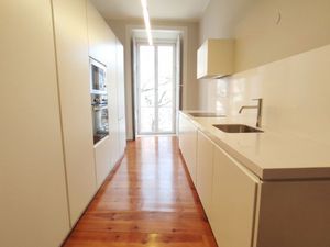 24048664-Ferienwohnung-6-Lissabon-300x225-2