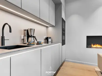 Kamin-/Ofen