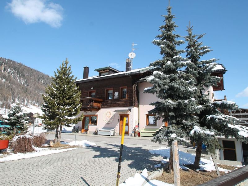 23483799-Ferienwohnung-2-Livigno-800x600-2