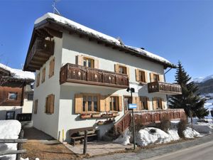 23851361-Ferienwohnung-5-Livigno-300x225-5