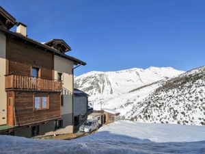 23852444-Ferienwohnung-7-Livigno-300x225-4