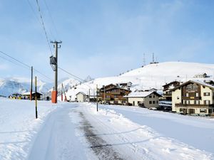 23851287-Ferienwohnung-5-Livigno-300x225-1