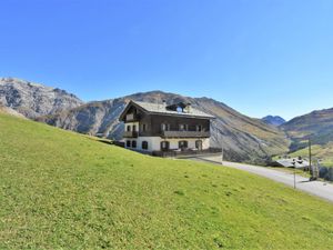 23847079-Ferienwohnung-4-Livigno-300x225-1