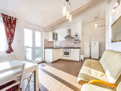 Ferienwohnung für 4 Personen (52 m²) in Liznjan 1/10
