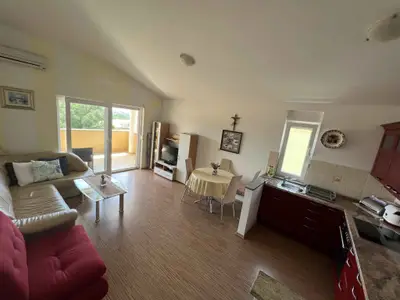 Ferienwohnung für 4 Personen (62 m²) in Liznjan 1/10