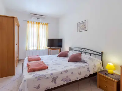 Ferienwohnung für 2 Personen (30 m²) in Liznjan 10/10