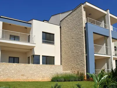 das Ferienhaus, in dem sich die Wohnungen befinden
