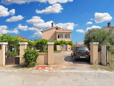 Ferienwohnung für 6 Personen (100 m²) in Ližnjan 1/10