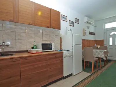 Ferienwohnung für 4 Personen (50 m²) in Liznjan 6/10