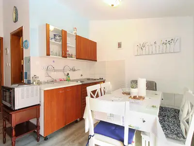 Ferienwohnung für 6 Personen (56 m²) in Liznjan 1/10