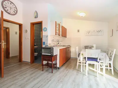 Ferienwohnung für 6 Personen (56 m²) in Liznjan 2/10