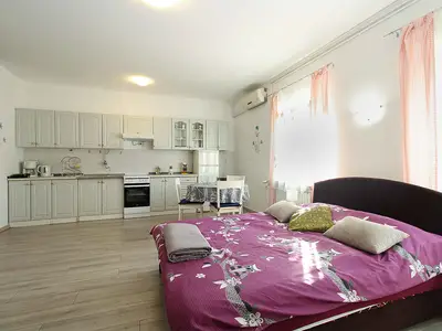 Ferienwohnung für 3 Personen (38 m²) in Liznjan 2/10