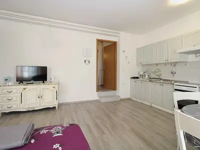 Ferienwohnung für 3 Personen (38 m²) in Liznjan 8/10