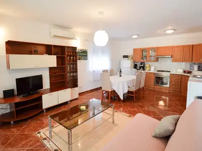 Ferienwohnung für 6 Personen (90 m²) in Liznjan 9/10