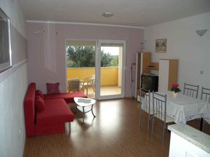 23773386-Ferienwohnung-4-Ližnjan-300x225-4