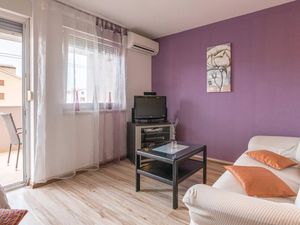 23733401-Ferienwohnung-4-Ližnjan-300x225-4