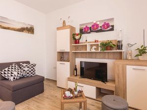 23740434-Ferienwohnung-6-Ližnjan-300x225-4