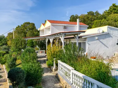 Ferienwohnung für 30 Personen (990 m²) in Ljubač 4/10