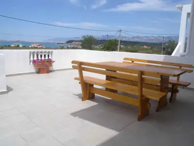 Ferienwohnung für 10 Personen (100 m²) in Ljubač 2/10