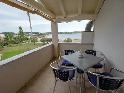 Ferienwohnung für 4 Personen (37 m²) in Ljubač 3/10
