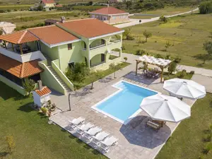 Ferienwohnung für 7 Personen (150 m²) in Ljubač