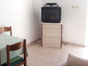 23928862-Ferienwohnung-5-Ljubač-300x225-5