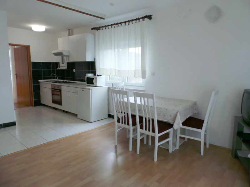 23928985-Ferienwohnung-2-Ljubač-800x600-2