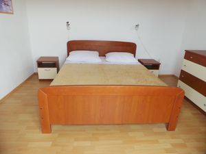 23928985-Ferienwohnung-2-Ljubač-300x225-4