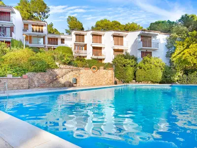 PoolOfHouse